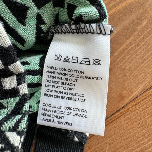 Urban Outfitters- XS Staring at Stars bustier crop top with zippered front - Picture 7 of 7